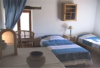 Pic:Twin bedroom